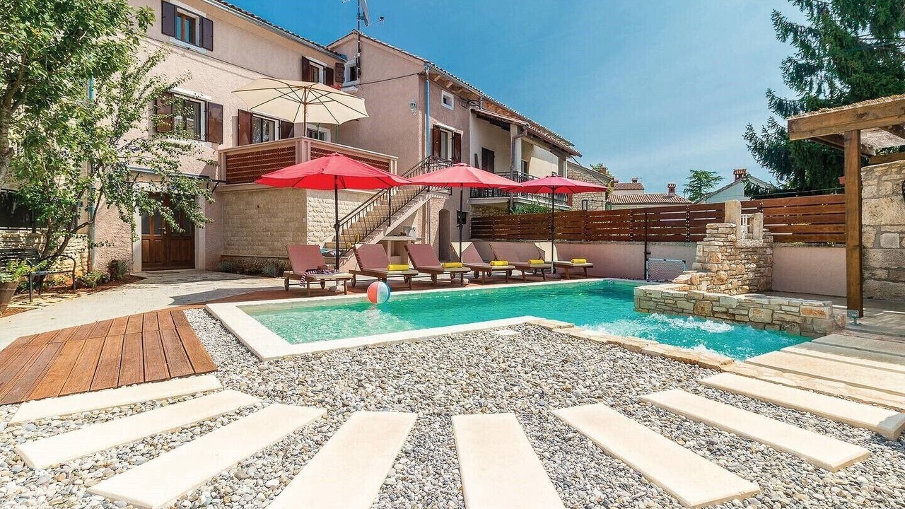 Photo of Outdoor in Peresiji