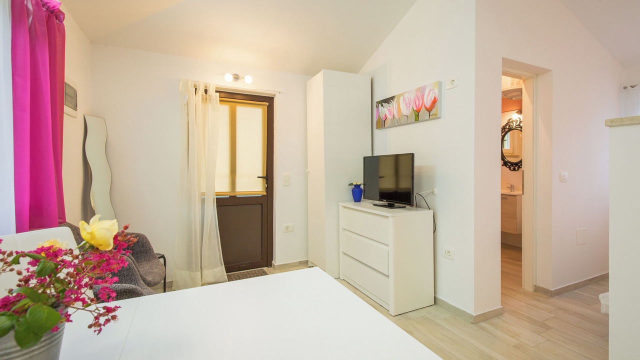 Photo of Bedroom in Marceljani
