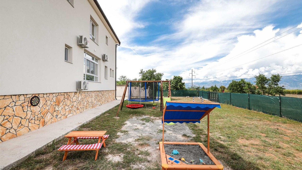 Photo of Others in Velim