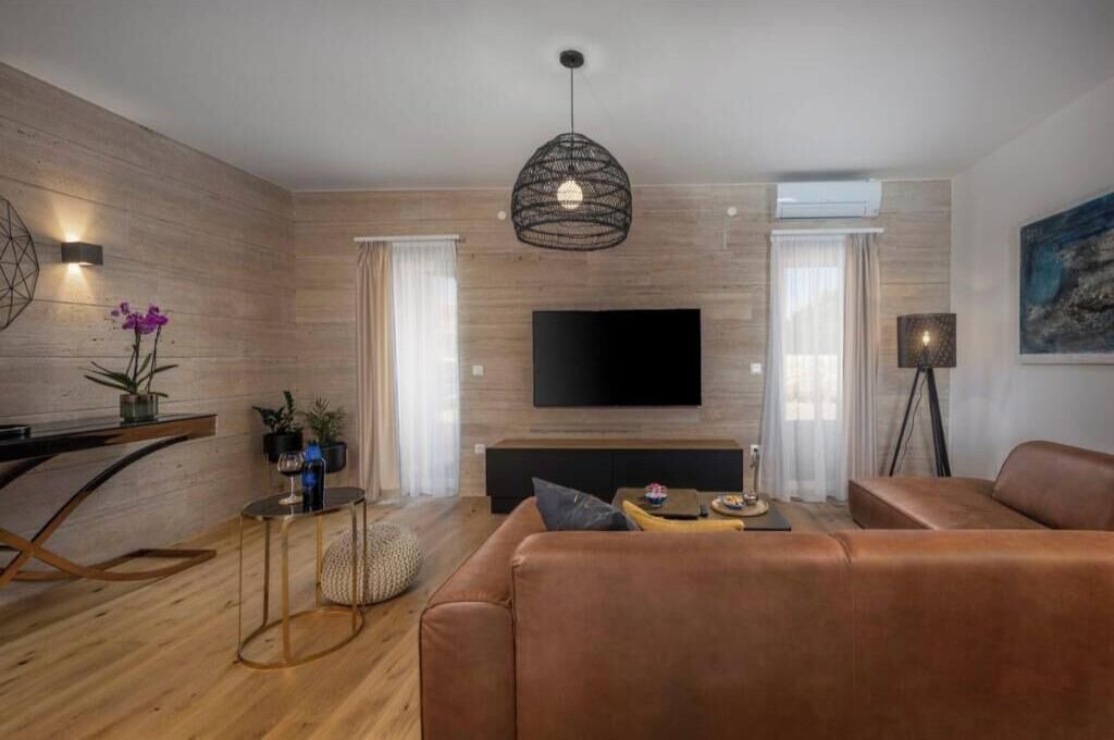 Photo of Livingroom in Muline