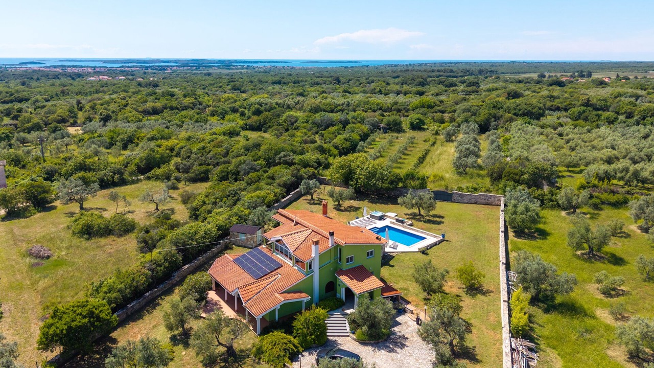 Photo of Outdoor in Galizana