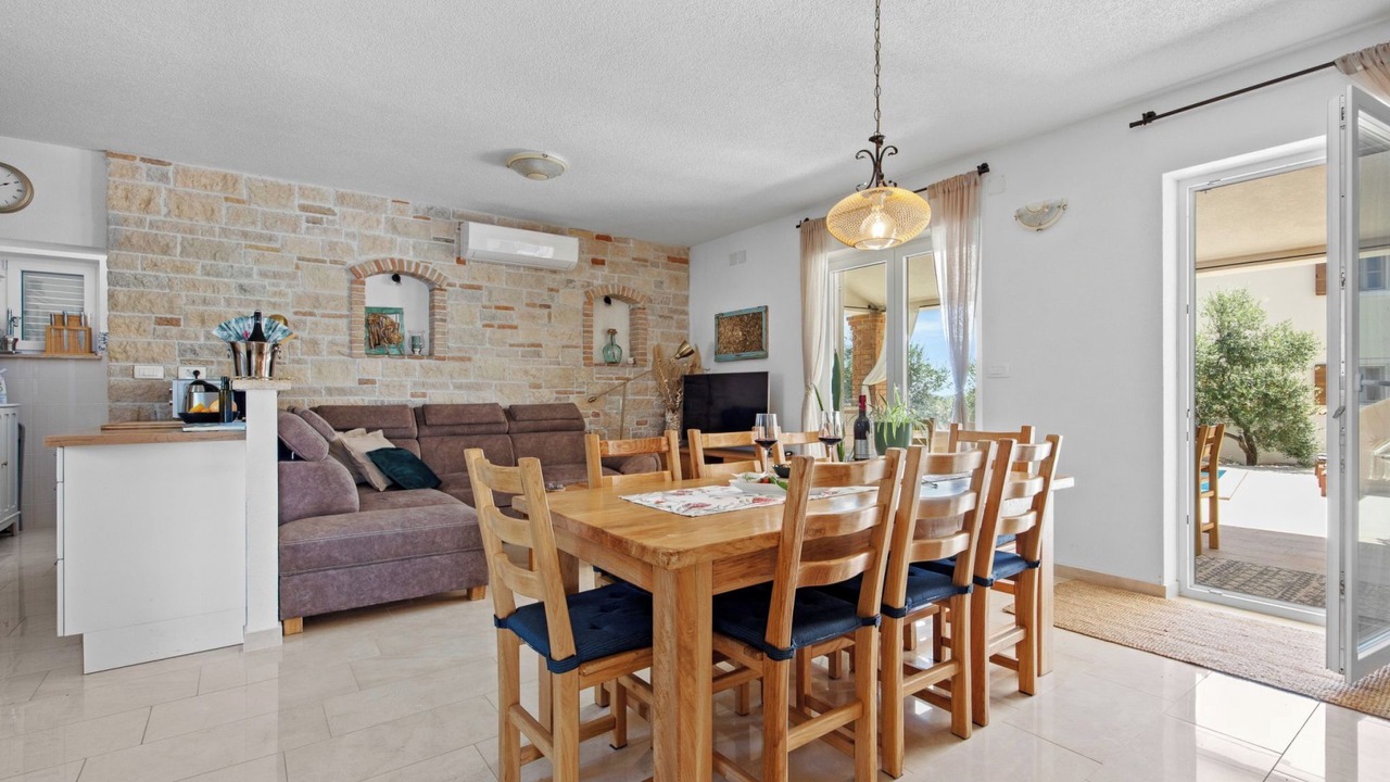 Photo of Livingroom in Peruski