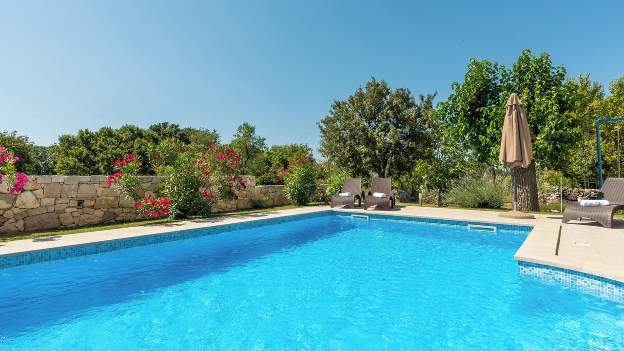 Photo of Outdoor in Brgod