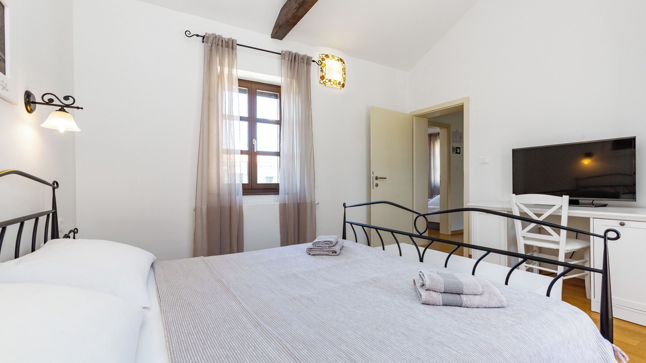 Photo of Bedroom in Pomer