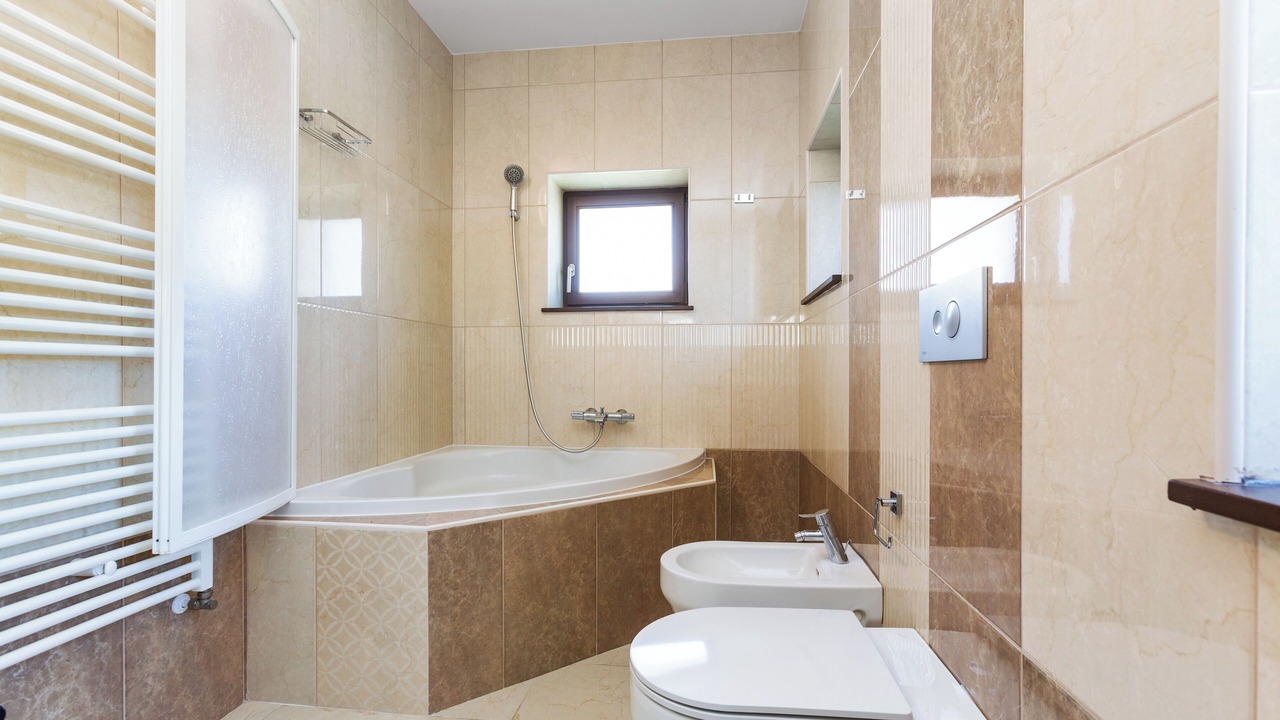 Photo of Bathroom in Pomer