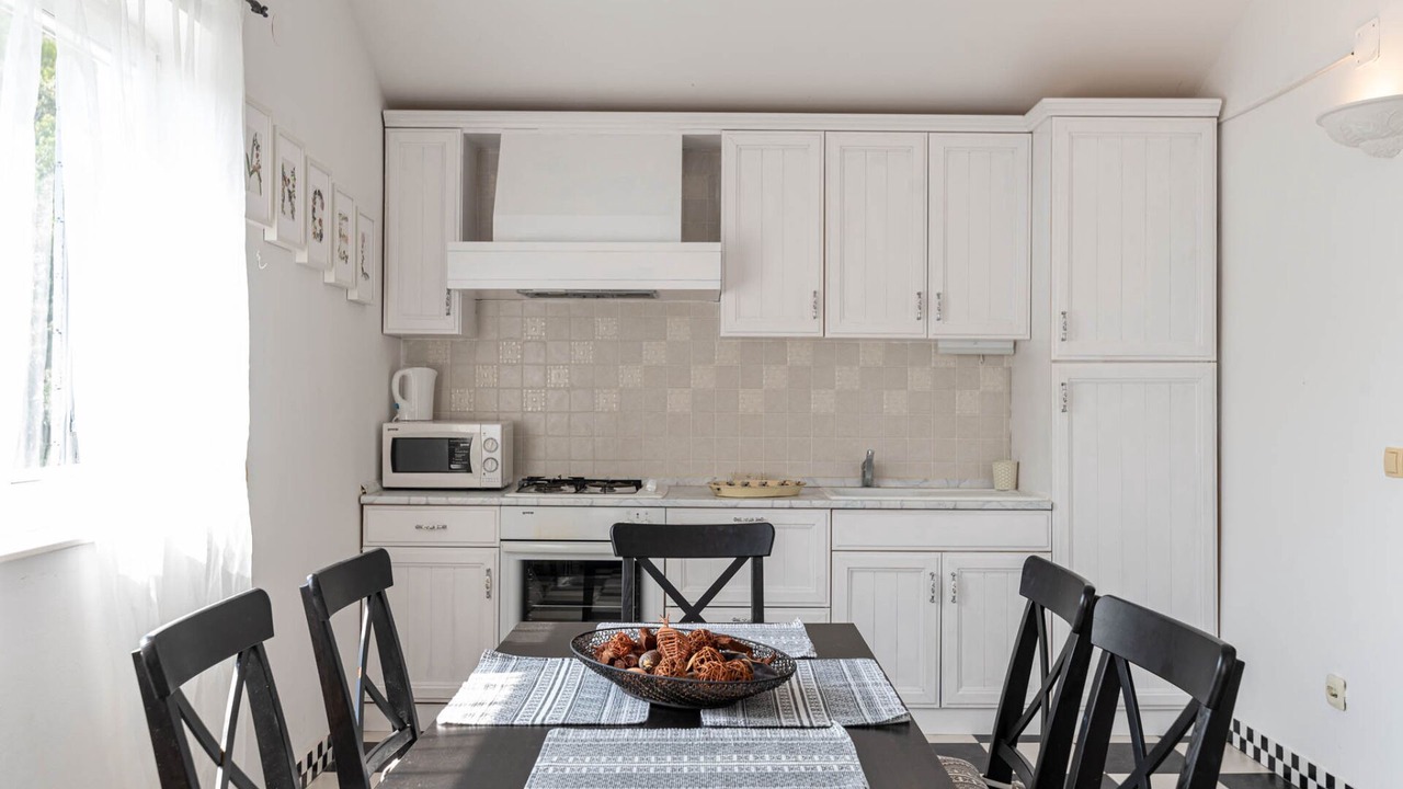 Photo of Kitchen in Pasadur