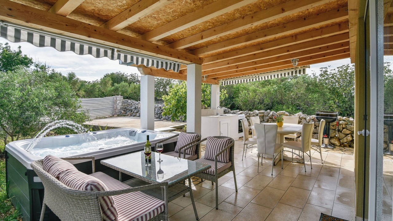 Photo of Patio Balcony in Drvenik Mali