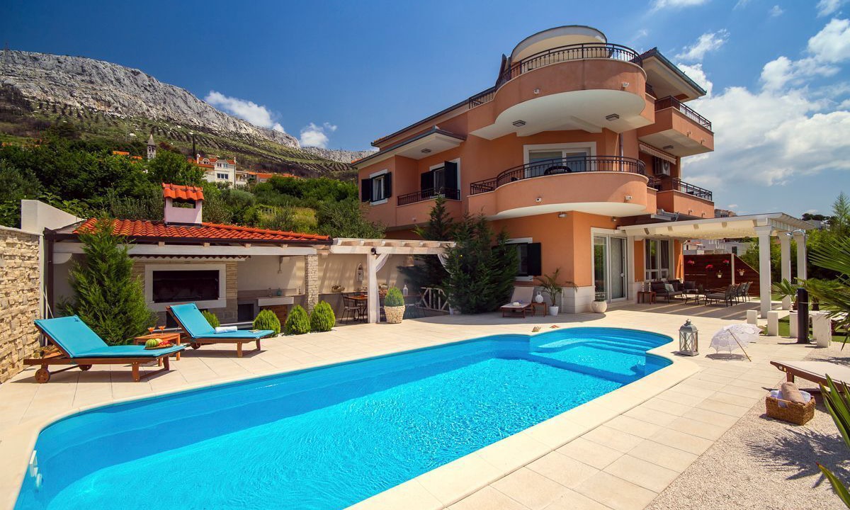 Photo of Outdoor in Mravince