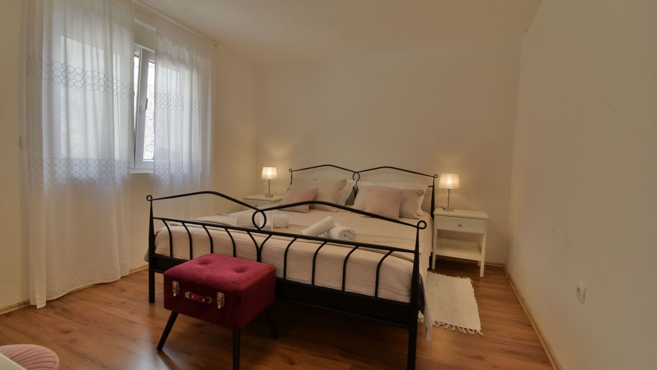 Photo of Bedroom in Bregi