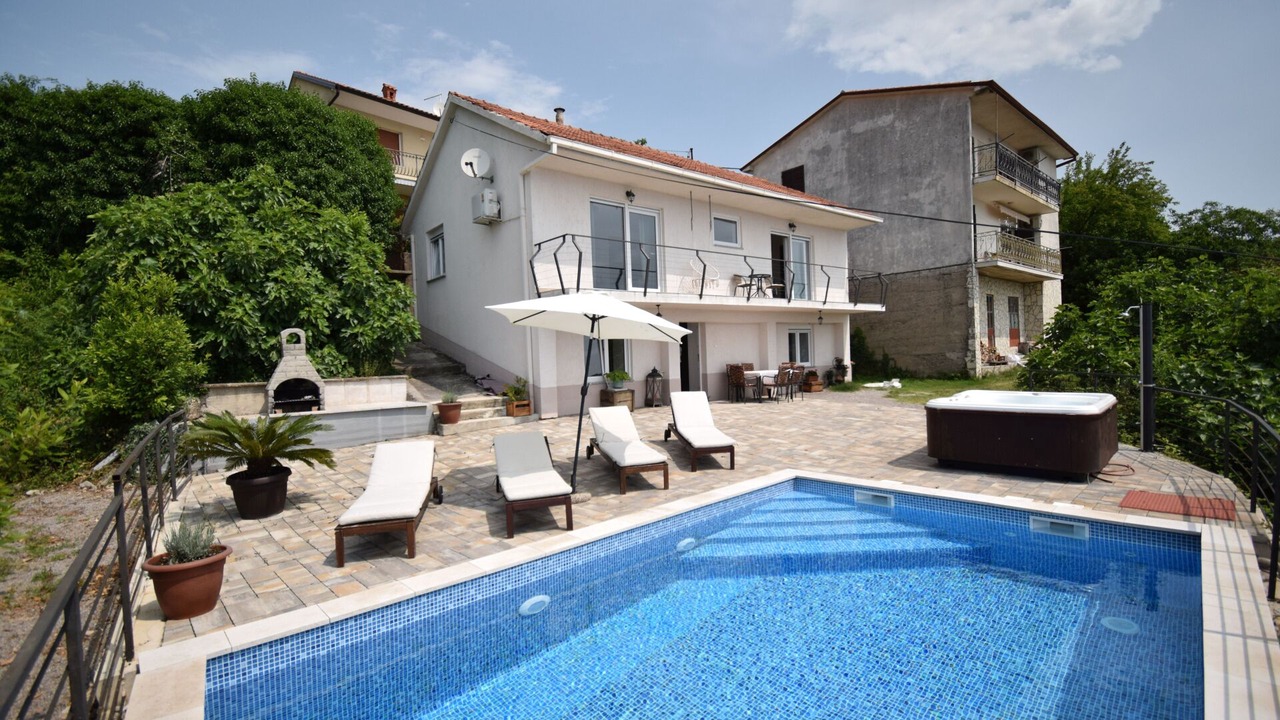 Photo of Outdoor in Bregi