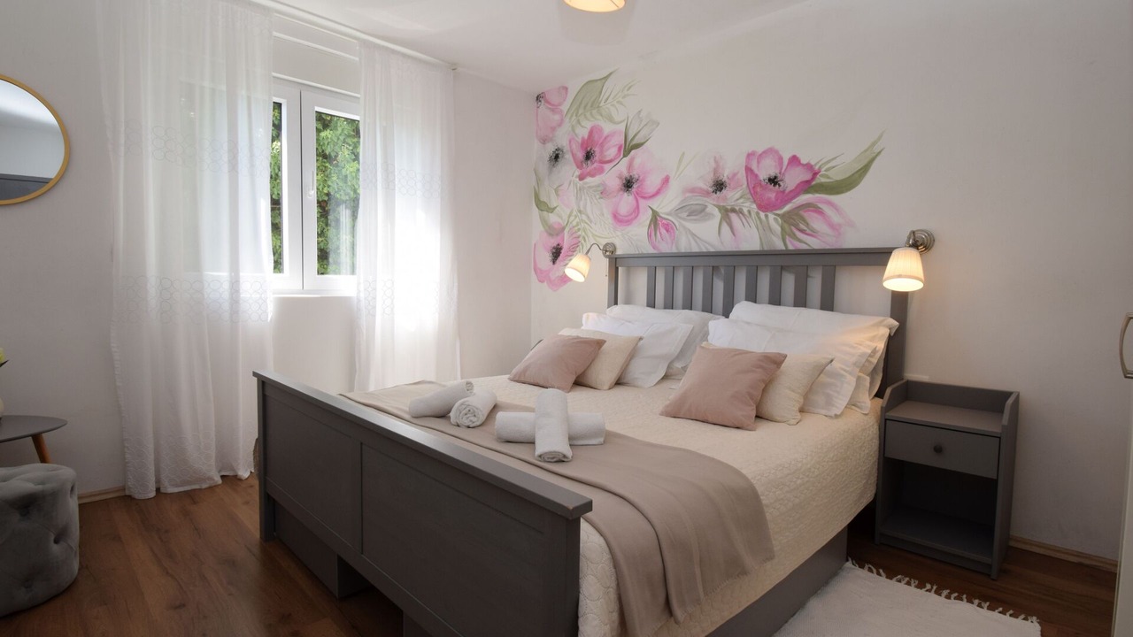Photo of Bedroom in Bregi