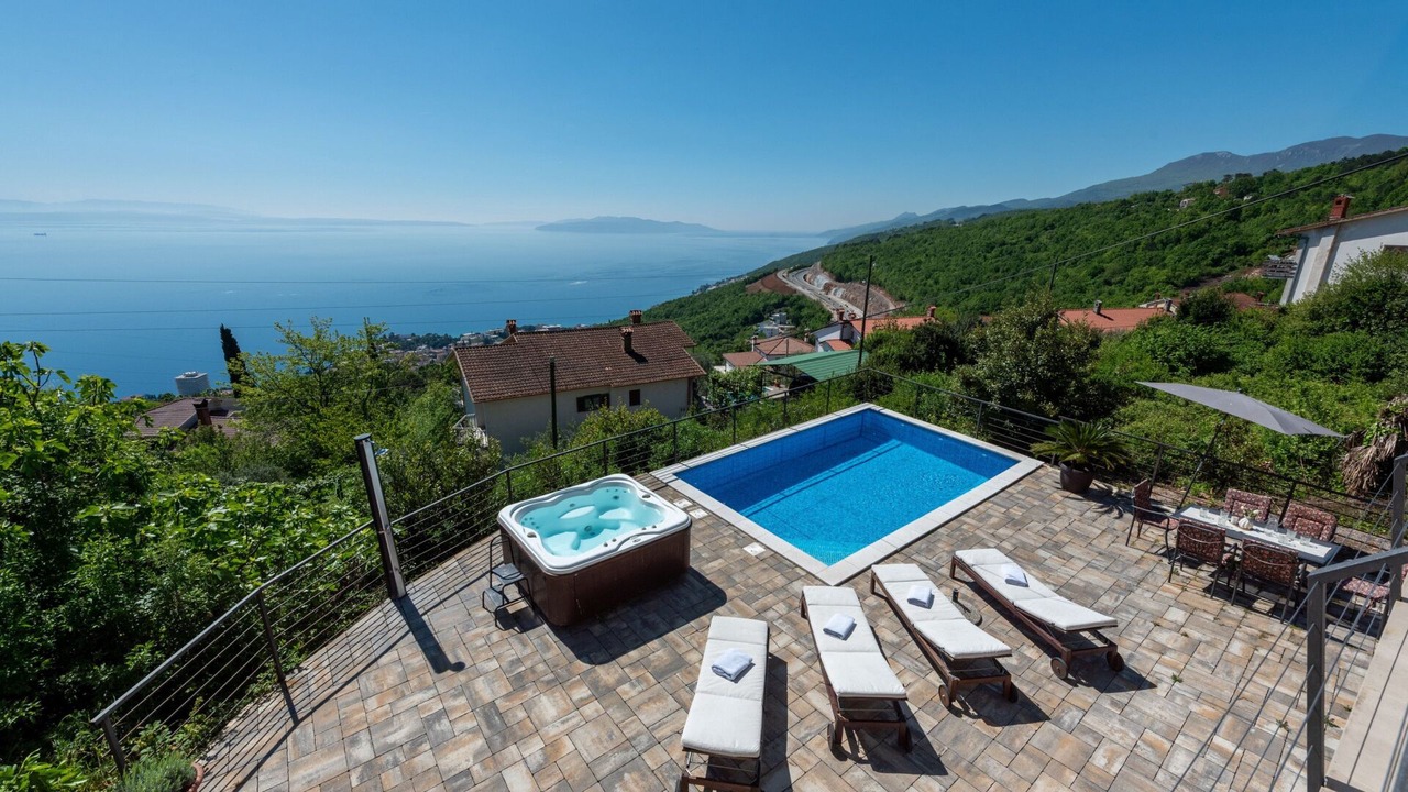 Photo of Outdoor in Bregi