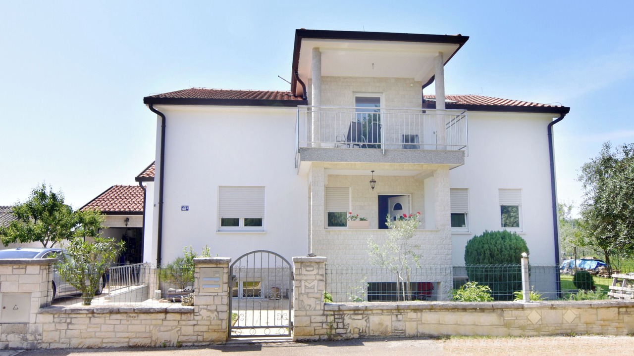 Photo of Outdoor in Krizine