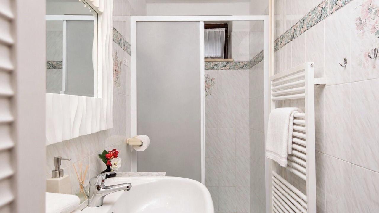 Photo of Bathroom in Marceljani