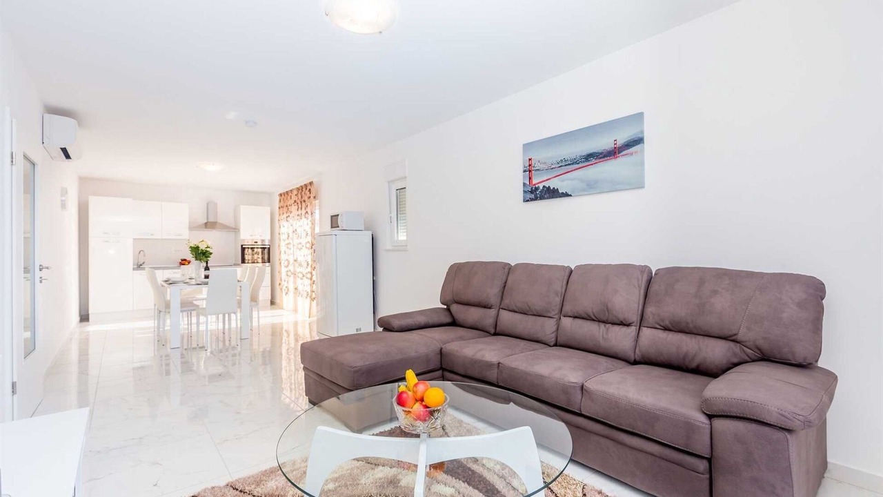 Photo of Livingroom in Milohnici