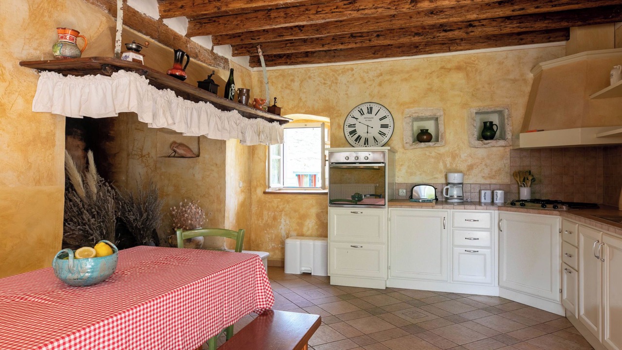 Photo of Bedroom in Gajana