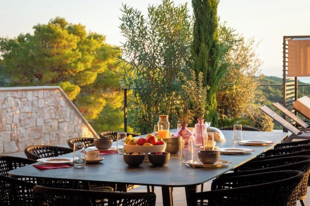 Photo of Outdoor in Cove Rogacic