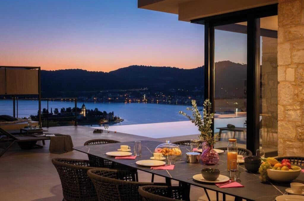 Photo of Outdoor in Cove Rogacic
