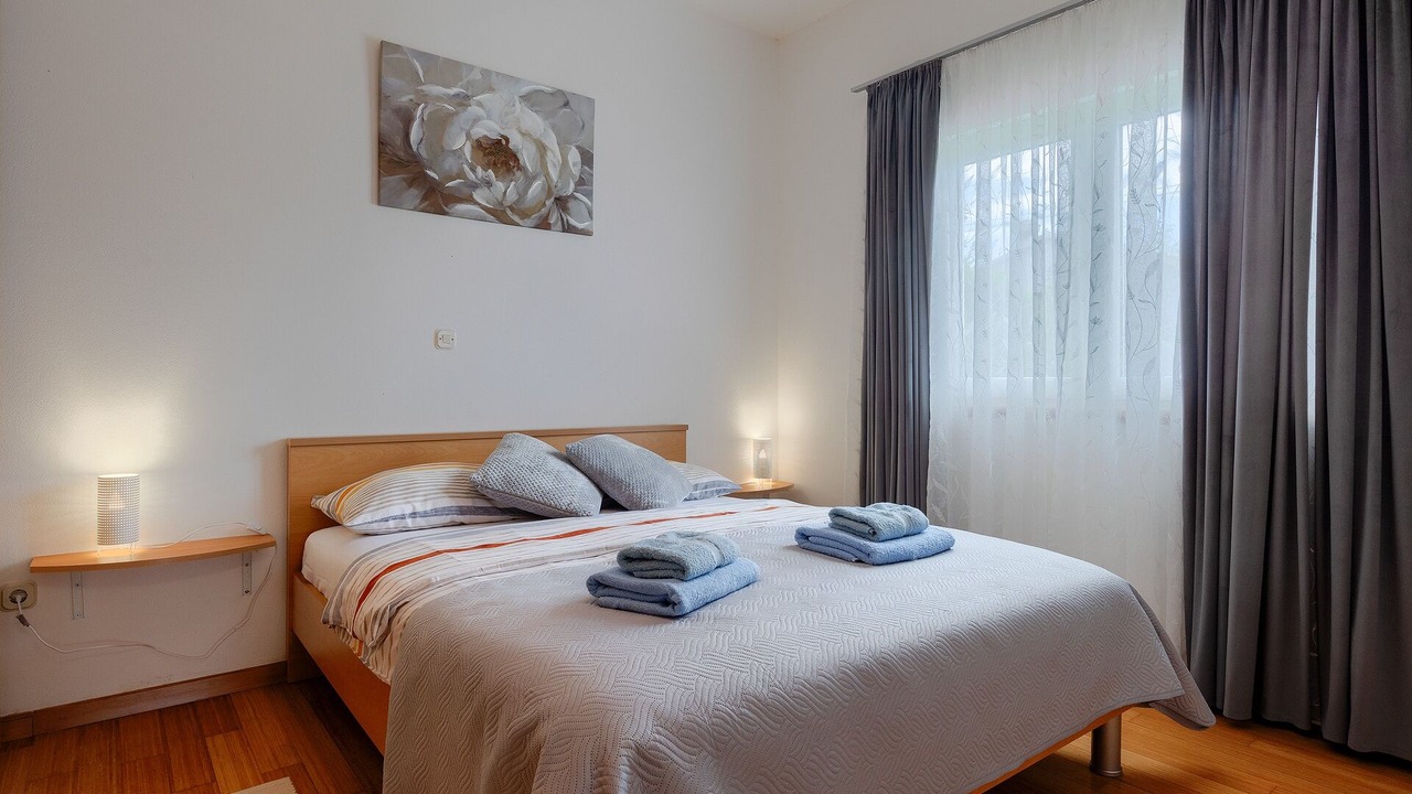 Photo of Bedroom in Loborika