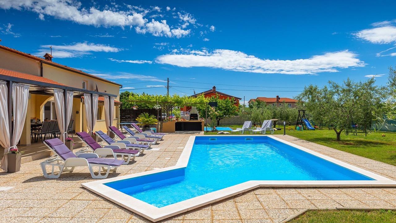 Photo of Outdoor in Loborika