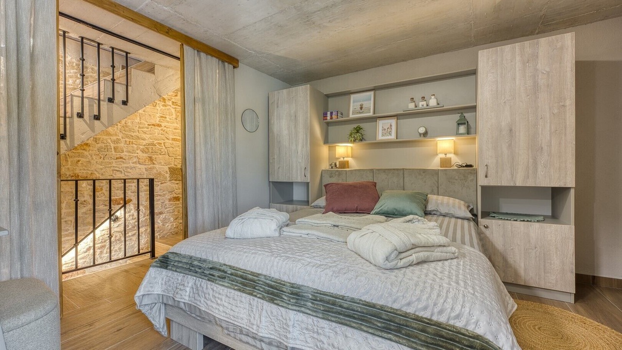 Photo of Bedroom in Gajana