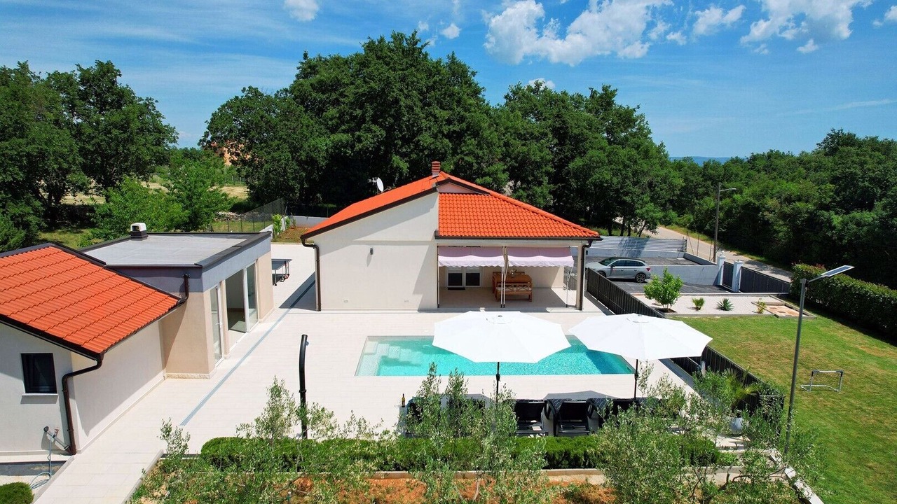 Photo of Outdoor in Divsici