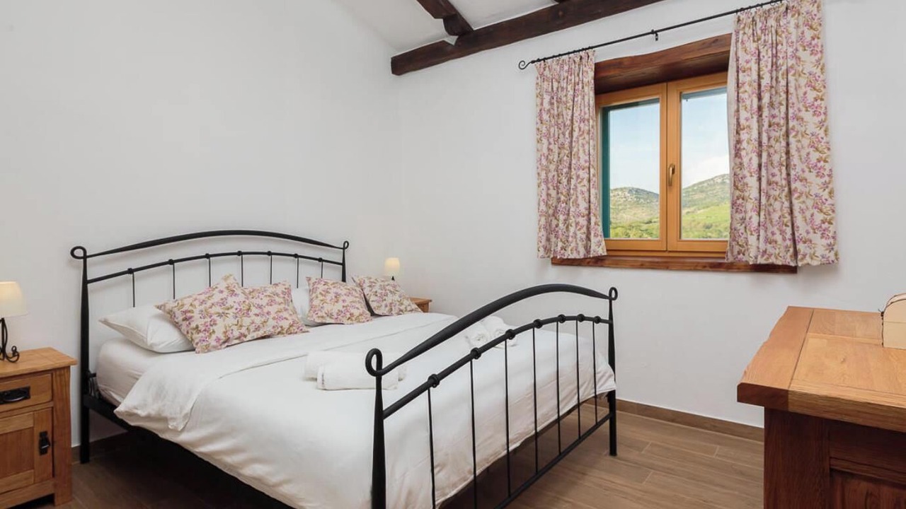 Photo of Bedroom in Primosten Burnji