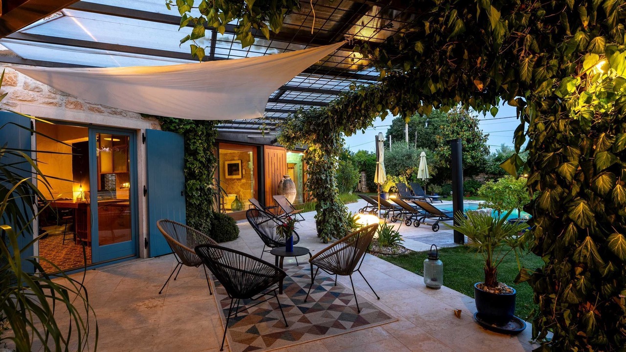 Photo of Patio Balcony in Filipini