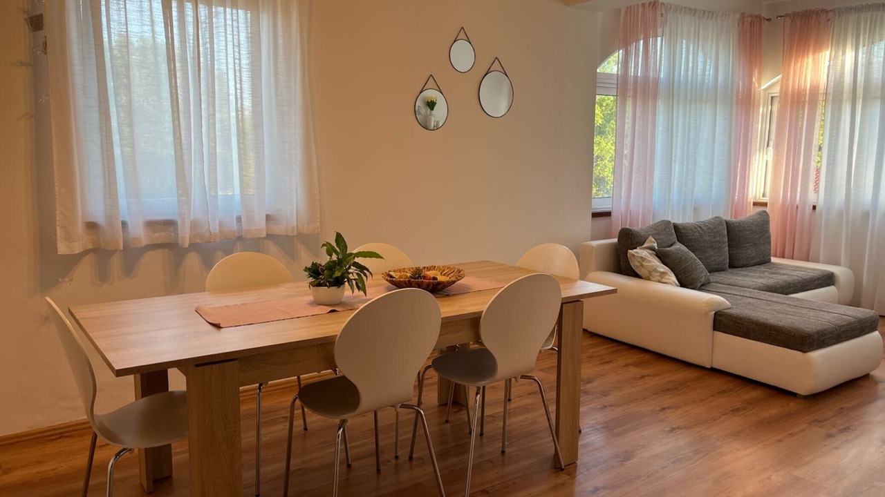 Photo of Livingroom in Rab Town