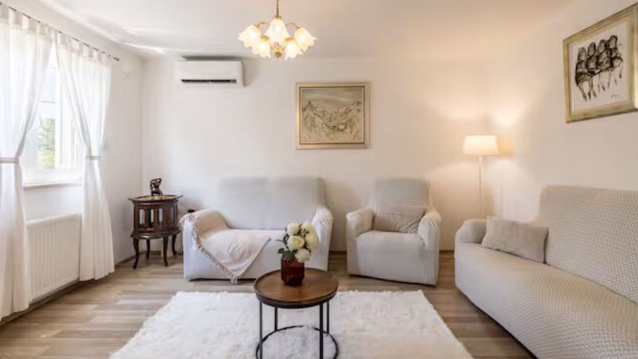 Photo of Livingroom in Lovrec