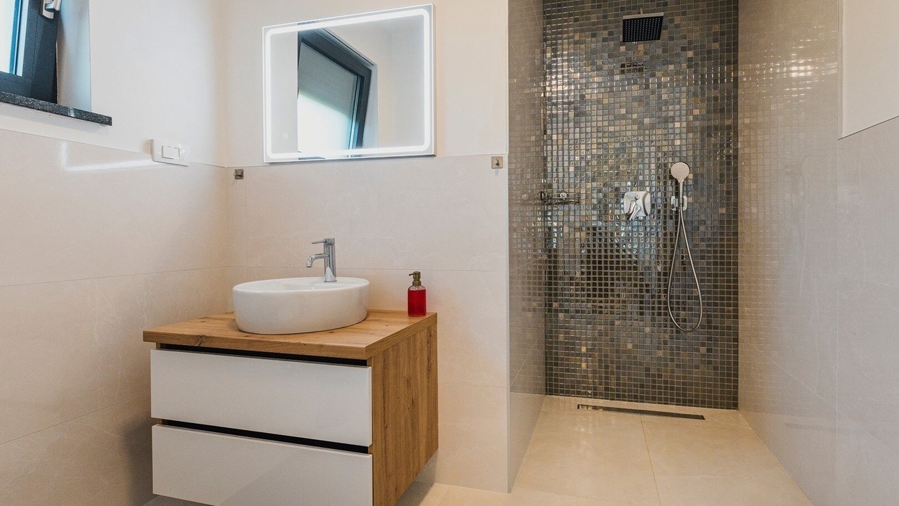 Photo of Bathroom in Kastelir