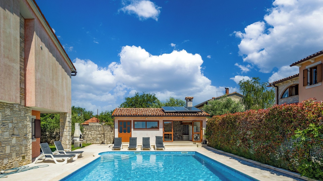 Photo of Outdoor in Orihi