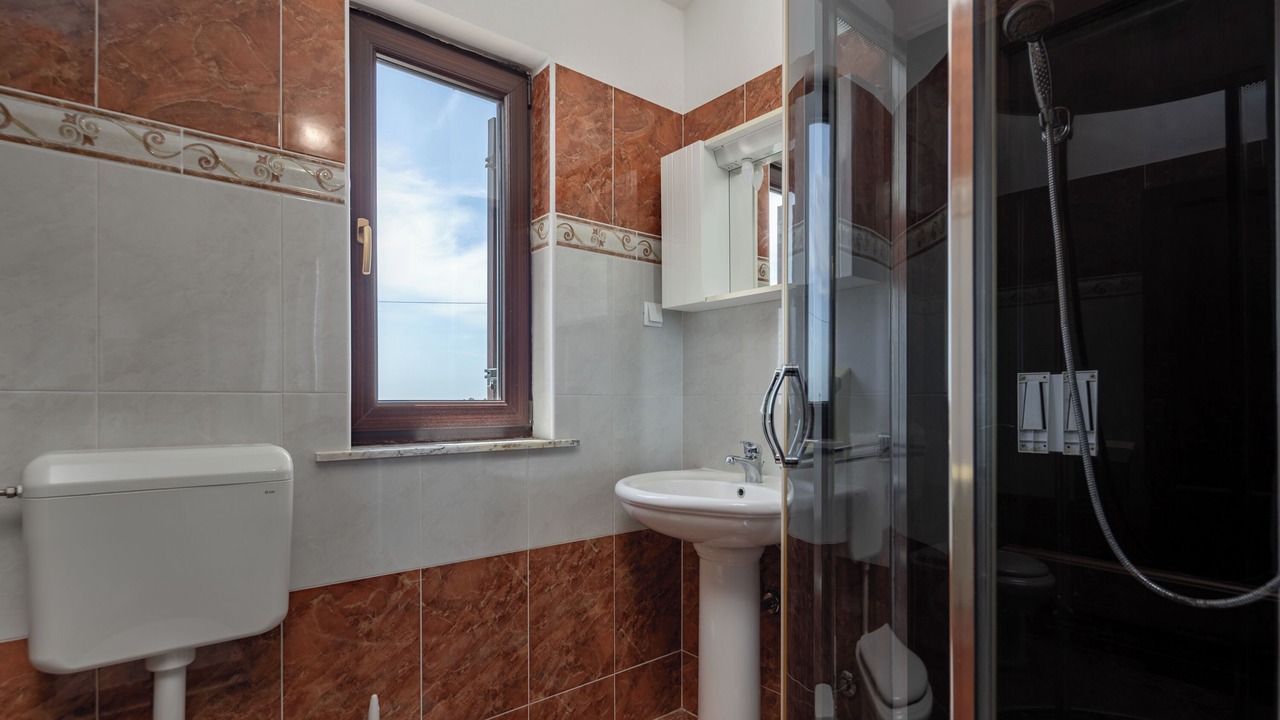 Photo of Bathroom in Orihi