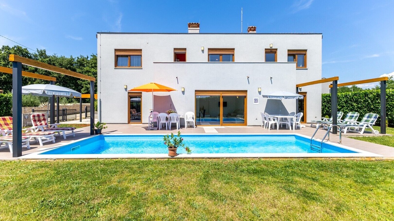 Photo of Outdoor in Buici