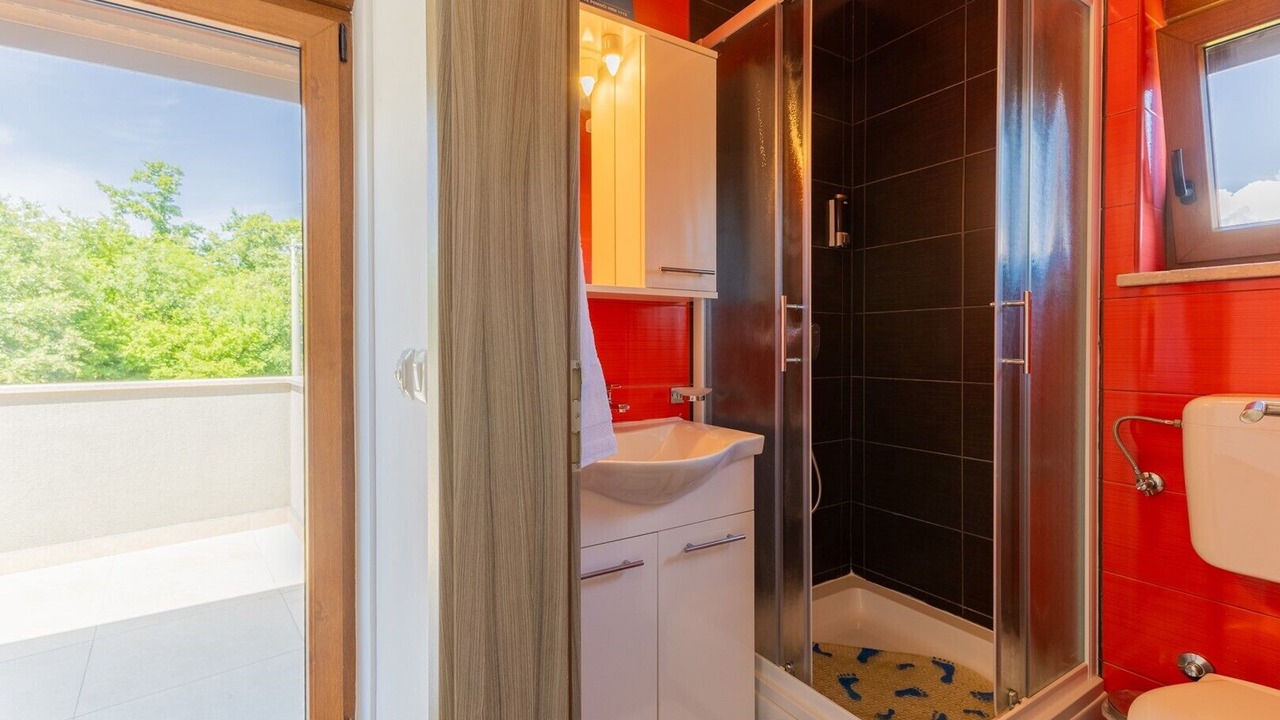 Photo of Bathroom in Buici