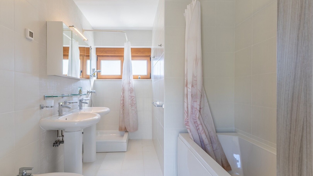 Photo of Bathroom in Buici