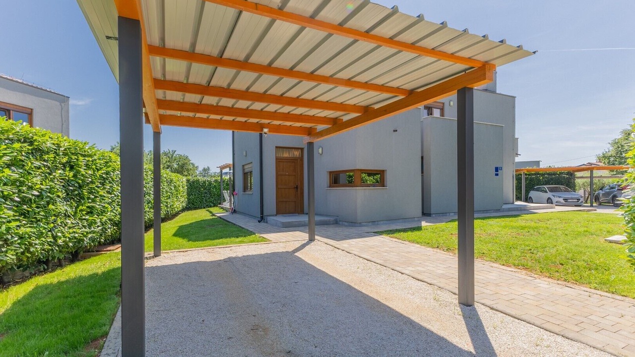 Photo of Outdoor in Buici