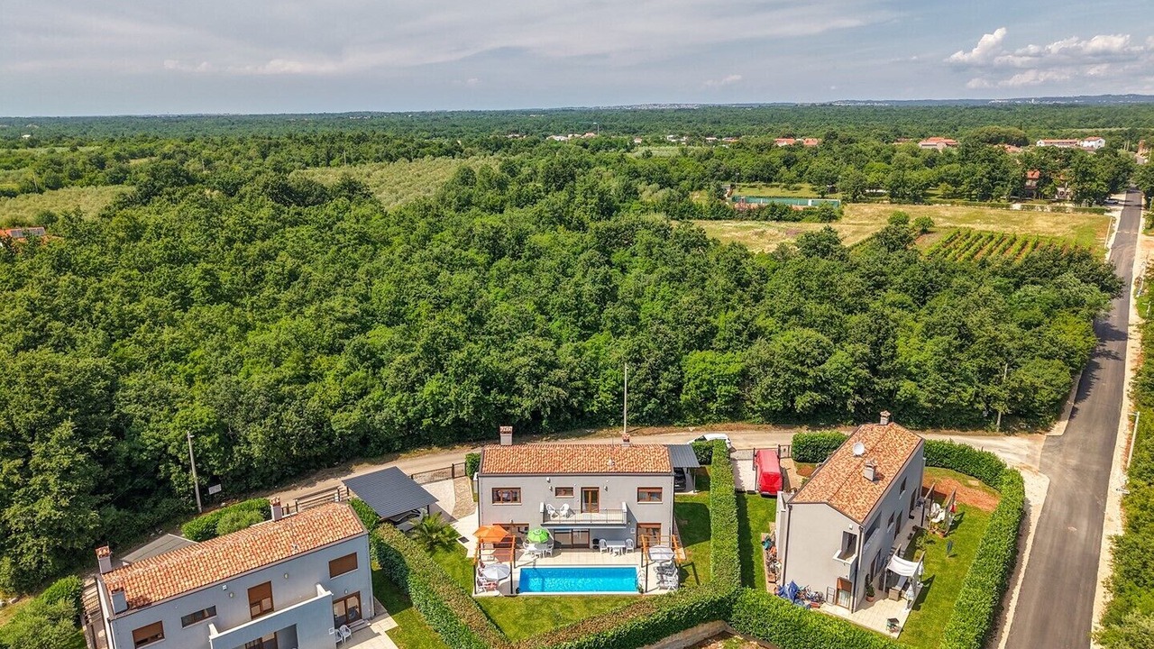 Photo of Outdoor in Buici