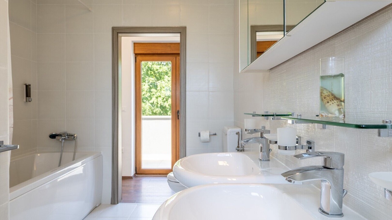 Photo of Bathroom in Buici