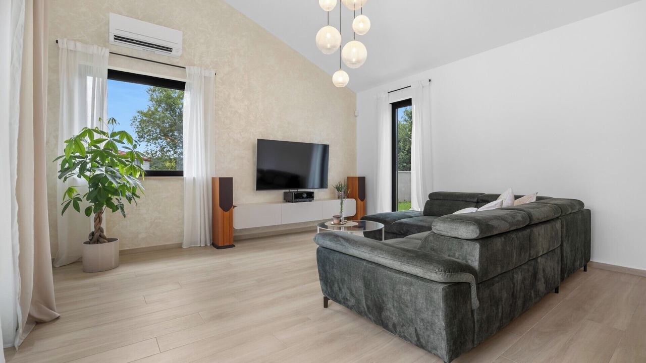Photo of Livingroom in Loborika