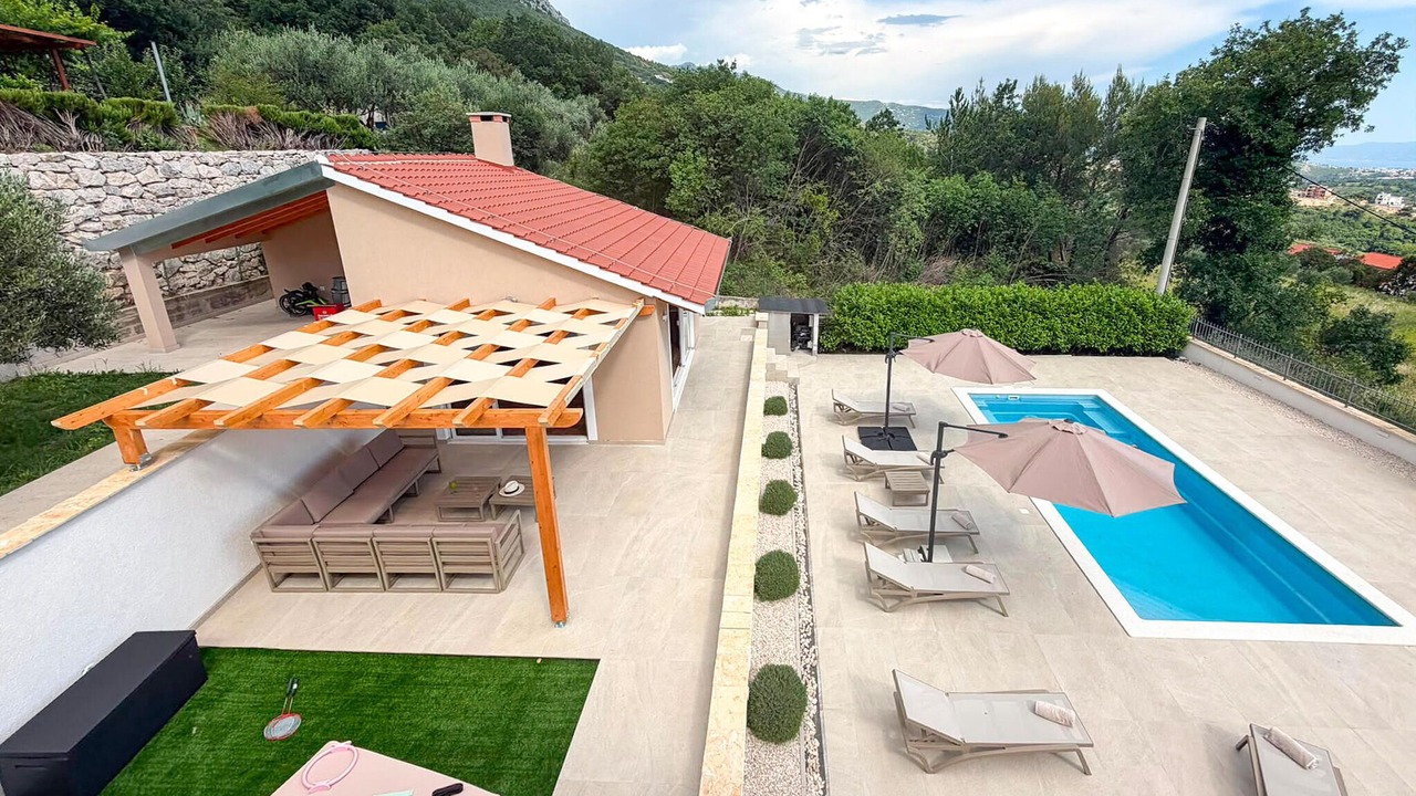 Photo of Outdoor in Klis