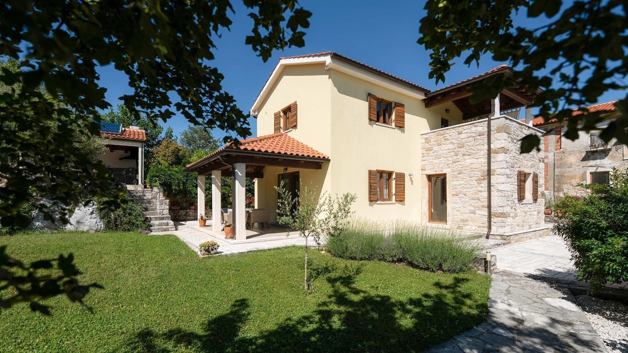 Photo of Outdoor in Makovci