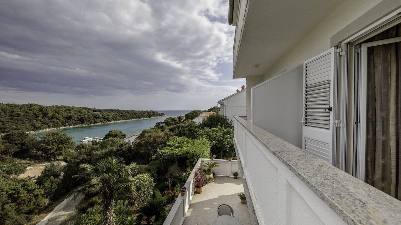Photo of Outdoor in Suha Punta