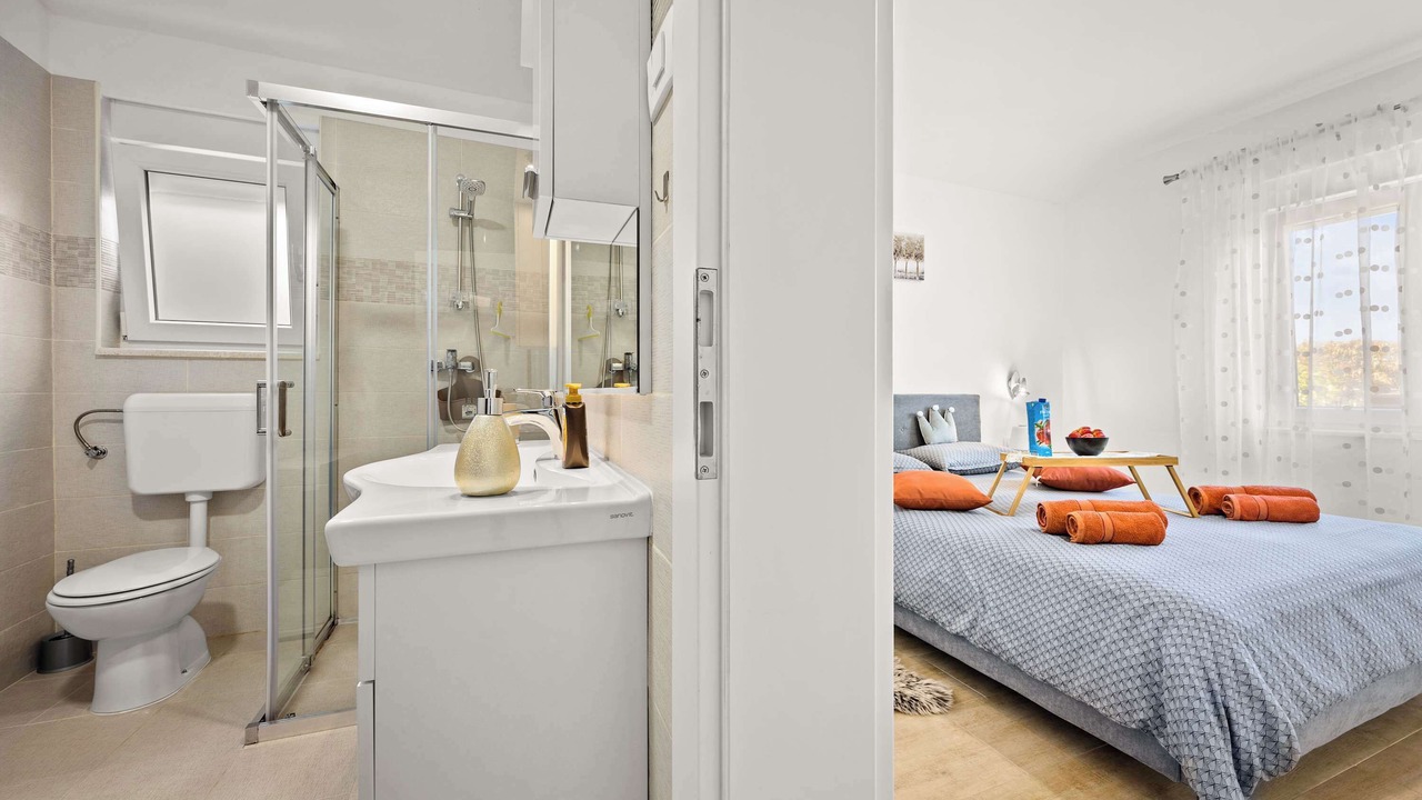 Photo of Bathroom in Orihi