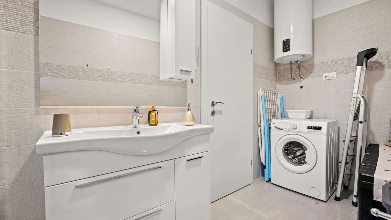 Photo of Bathroom in Orihi