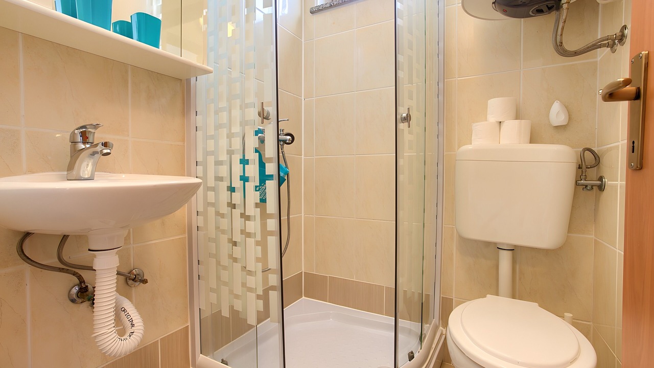Photo of Bathroom in Porat