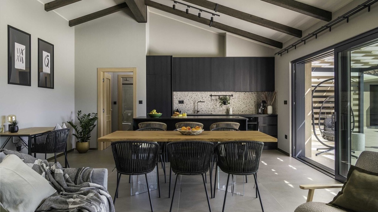 Photo of Livingroom in Hum