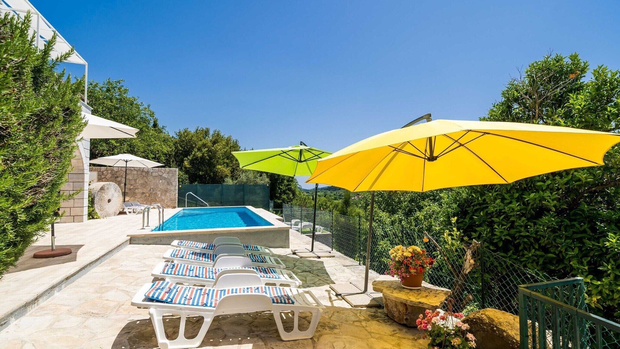 Photo of Outdoor in urinici
