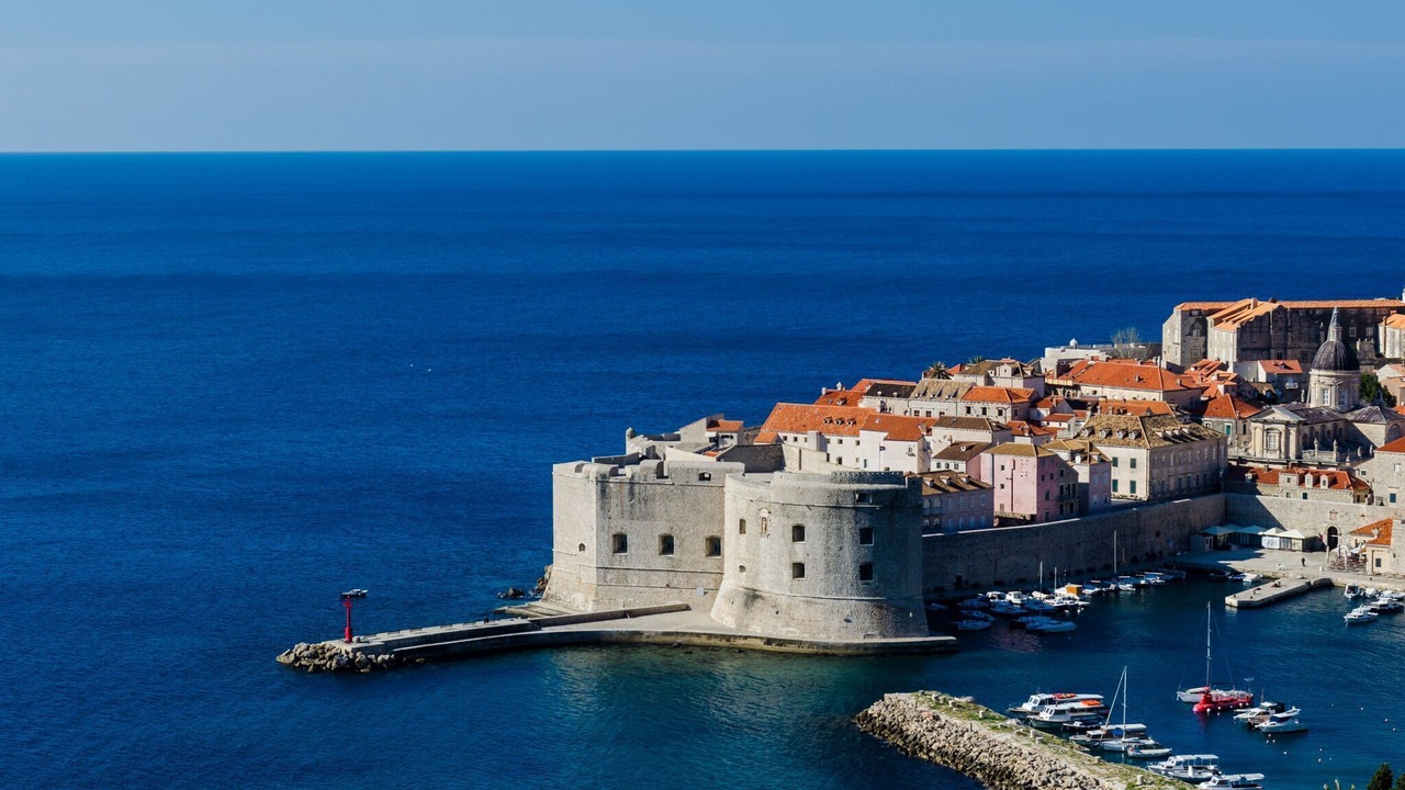 Photo of Others in Ploce