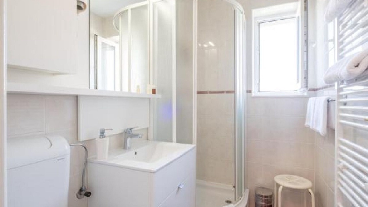 Photo of Bathroom in Plat